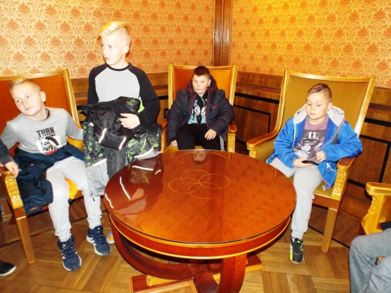 Wycieczka kl 4-6 do PKiN w Warszawie